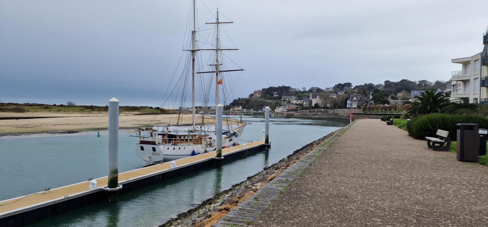 Saint-Maurice-en-Cotentin Le Dy En Fleursヴィラ エクステリア 写真